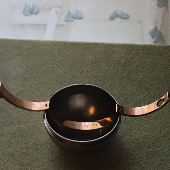 Michael Kors bracelet - Picture 2 of 4